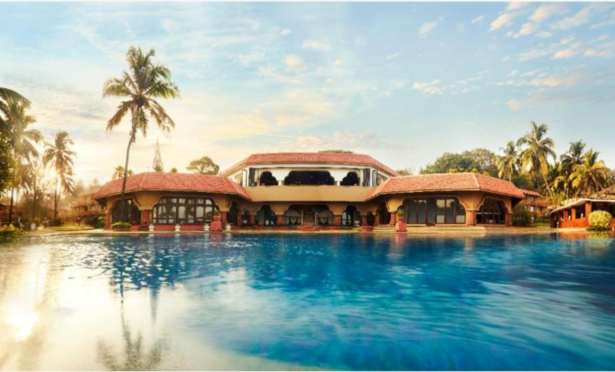 Taj Fort Aguada Resort & Spa, Goa Sinquerim Bagian luar foto Club House